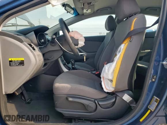 2014 Hyundai Elantra SE z VIN KMHDH4AE0EU113938, wystawiony jako Copart lot #70394065 z przebiegiem 90 020 mil mil oraz Szkoda całkowita • Salvage title. Historia ofert i sprzedaży dostępna na DreamBid. Obrazek 7.