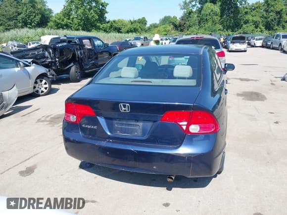 ✅ 2008 Honda Civic EX-L • VIN: 1HGFA16978L069752 • Lot: 42841495. Listed on IAAI with 127,189 mi. Free auction sales archive from the USA and detailed vehicle history report at DreamBid. Image 16.