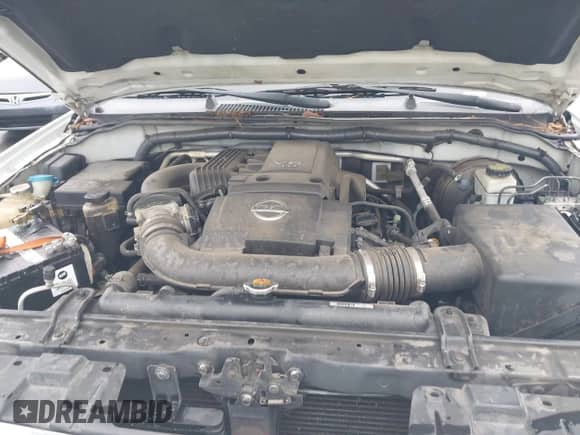 2013 Nissan Frontier SV z VIN 1N6AD0EV3DN719388, wystawiony jako IAAI lot #43338540 z przebiegiem 285 855 mil mil oraz . Historia ofert i sprzedaży dostępna na DreamBid. Obrazek 10.