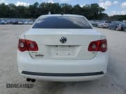 ✅ 2007 Volkswagen Jetta 2.5 • VIN: 3VWRF71KX7M014037 • Лот: 62484045. Опубликован ранее на Copart с пробегом 142 217 миль. Бесплатный доступ к архиву аукционных продаж из США и подробный отчёт об истории автомобиля на DreamBid. Изображение 6.