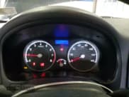 ✅ 2010 Hyundai Accent GS • VIN: KMHCM3AC5AU157783 • Лот: 56324555. Опубликован ранее на Copart с пробегом 210 280 миль. Бесплатный доступ к архиву аукционных продаж из США и подробный отчёт об истории автомобиля на DreamBid. Изображение 9.