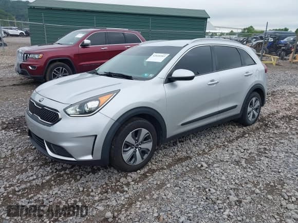 ✅ 2018 Kia Niro LX • VIN: KNDCB3LC8J5211028 • Lot: 42520583. Listed on IAAI with 88,222 mi. Free auction sales archive from the USA and detailed vehicle history report at DreamBid. Image 2.
