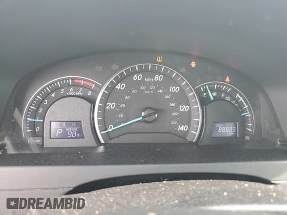 ✅ 2014 Toyota Camry LE • VIN: 4T4BF1FK8ER385301 • Lot: 65079145. Listed on Copart with 88,833 mi. Free auction sales archive from the USA and detailed vehicle history report at DreamBid. Image 9.