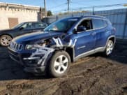 ✅ 2018 Jeep Compass Latitude • VIN: 3C4NJCBB5JT471293 • Lot: 90279355. Wystawiony na Copart z przebiegiem 54 440 mil. Bezpłatny archiwum sprzedaży aukcyjnych z USA i szczegółowy raport historii pojazdu na DreamBid. Zdjęcie 1.