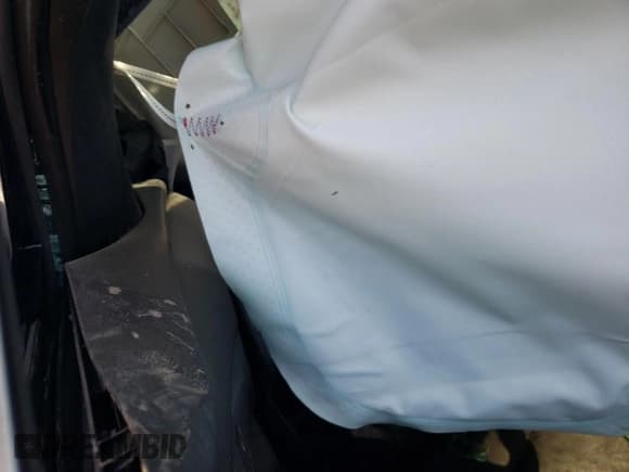 ✅ 2019 Chevrolet Traverse Premier • VIN: 1GNEVKKW2KJ259002 • Lot: 67398444. Wystawiony na Copart z przebiegiem 75 917 mil. Bezpłatny archiwum sprzedaży aukcyjnych z USA i szczegółowy raport historii pojazdu na DreamBid. Zdjęcie 9.