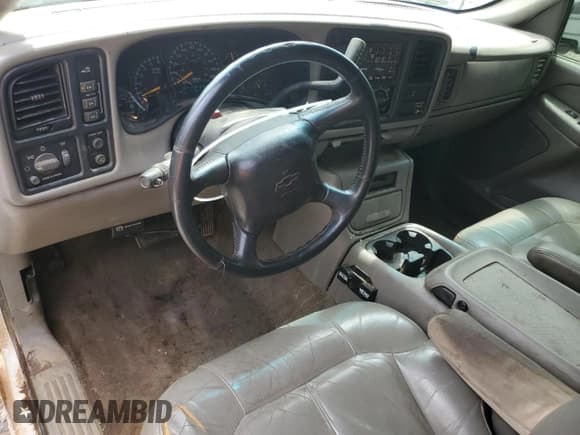 ✅ 2001 Chevrolet Silverado 2500HD LS • VIN: 1GCHK29U31E155516 • Lot: 69757755. Listed on Copart with 304,662 mi. Free auction sales archive from the USA and detailed vehicle history report at DreamBid. Image 8.