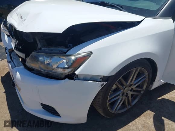 ✅ 2013 Scion tC • VIN: JTKJF5C75D3061253 • Lot: 42327688. Wystawiony na IAAI z przebiegiem 148 544 mil. Bezpłatny archiwum sprzedaży aukcyjnych z USA i szczegółowy raport historii pojazdu na DreamBid. Zdjęcie 12.