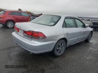 ✅ 2001 Honda Accord LX • VIN: 1HGCG66581A142320 • Lot: 90938255. Listed on Copart with 196,342 mi. Free auction sales archive from the USA and detailed vehicle history report at DreamBid. Image 3.