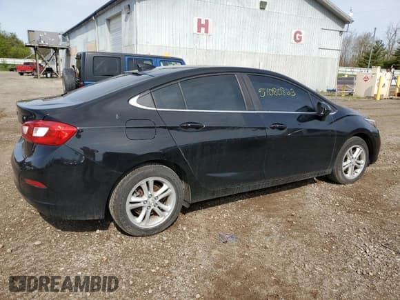 ✅ 2017 Chevrolet Cruze LT • VIN: 1G1BE5SM2H7138108 • Lot: 51080823. Listed on Copart with 141,783 mi. Free auction sales archive from the USA and detailed vehicle history report at DreamBid. Image 3.