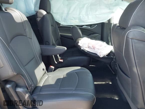 ✅ 2020 Buick Enclave Avenir • VIN: 5GAEVCKW1LJ284474 • Lot: 41796755. Listed on IAAI with 82,045 mi. Free auction sales archive from the USA and detailed vehicle history report at DreamBid. Image 8.