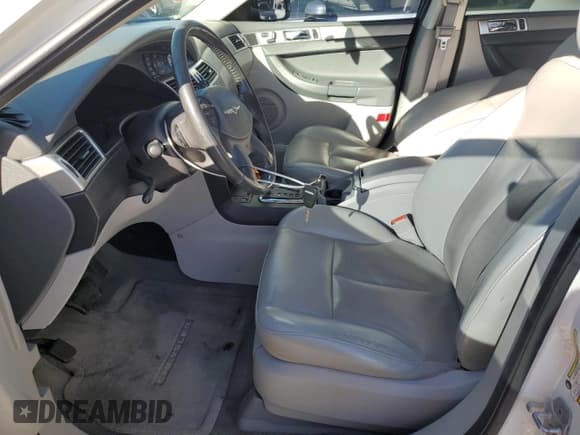 ✅ 2007 Chrysler Pacifica Touring • VIN: 2A8GF68XX7R244054 • Lot: 93741075. Listed on Copart with 130,976 mi. Free auction sales archive from the USA and detailed vehicle history report at DreamBid. Image 7.