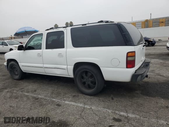 ✅ 2002 Chevrolet Suburban LS • VIN: 1GNEC16T62J204276 • Лот: 64249175. Опубликован ранее на Copart с пробегом 198 551 миль. Бесплатный доступ к архиву аукционных продаж из США и подробный отчёт об истории автомобиля на DreamBid. Изображение 2.