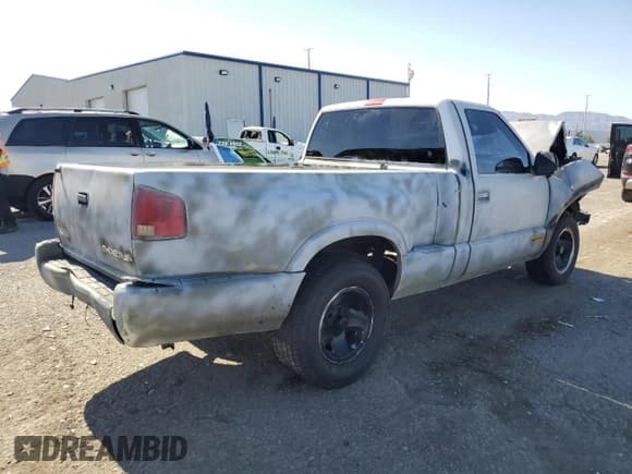 ✅ 1997 Chevrolet S-10 • VIN: 1GCCS14X3V8116628 • Лот: 61076395. Опубликован ранее на Copart с пробегом 146 210 миль. Бесплатный доступ к архиву аукционных продаж из США и подробный отчёт об истории автомобиля на DreamBid. Изображение 3.