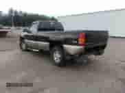 2002 Chevrolet Silverado 1500 LS with VIN 1GCEK14T72Z273185, listed as a IAAI auction lot 34055338 with 123,301 mi miles and . Bid and sale history available at DreamBid. Image 3.