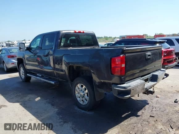 ✅ 2015 Chevrolet Silverado 2500HD LT • VIN: 1GC1KVE8XFF117049 • Lot: 42800240. Listed on IAAI with 375,598 mi. Free auction sales archive from the USA and detailed vehicle history report at DreamBid. Image 3.
