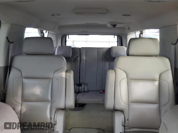 ✅ 2016 Chevrolet Suburban LT • VIN: 1GNSKHKCXGR420435 • Lot: 83191524. Wystawiony na Copart z przebiegiem Nie podano. Bezpłatny archiwum sprzedaży aukcyjnych z USA i szczegółowy raport historii pojazdu na DreamBid. Zdjęcie 10.