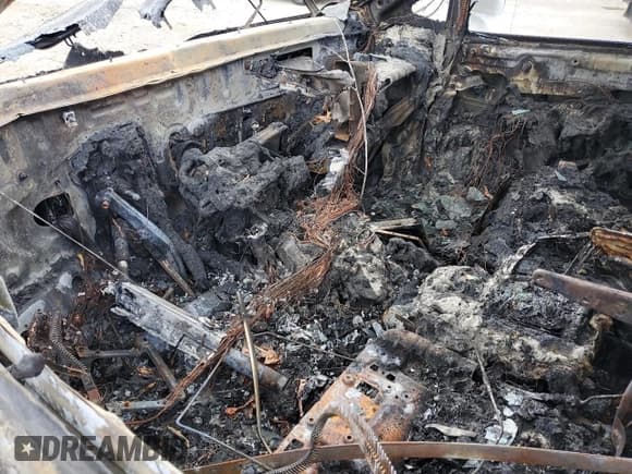 ✅ 2021 Chrysler Pacifica Touring L • VIN: 2C4RC1BG3MR528724 • Lot: 85741655. Listed on Copart with Not provided. Free auction sales archive from the USA and detailed vehicle history report at DreamBid. Image 8.