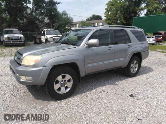 ✅ 2003 Toyota 4Runner Limited • VIN: JTEBT17R138000326 • Lot: 42679372. Listed on IAAI with 345,745 mi. Free auction sales archive from the USA and detailed vehicle history report at DreamBid. Image 2.