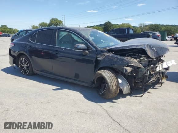 2020 Toyota Camry Hybrid SE z VIN 4T1J31AK4LU014915, wystawiony jako Copart lot #70604845 z przebiegiem 71 464 mil mil oraz Szkoda całkowita • Salvage title. Historia ofert i sprzedaży dostępna na DreamBid. Obrazek 4.