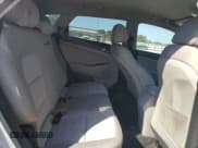 ✅ 2018 Hyundai Tucson SEL • VIN: KM8J33A47JU710887 • Лот: 91394355. Опубликован ранее на Copart с пробегом 253 225 миль. Бесплатный доступ к архиву аукционных продаж из США и подробный отчёт об истории автомобиля на DreamBid. Изображение 11.