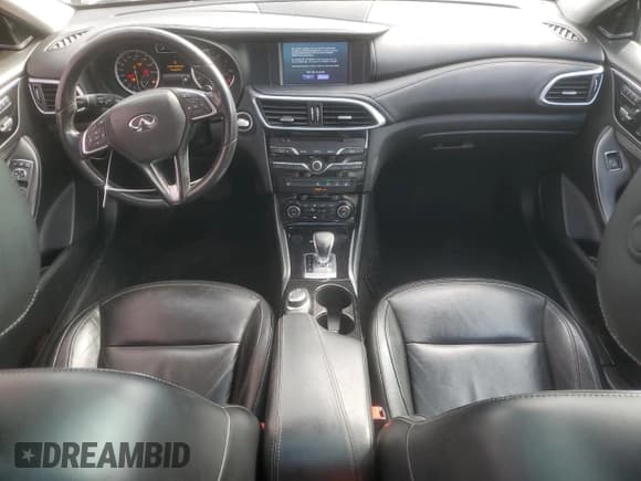 ✅ 2019 Infiniti QX30 Luxe • VIN: SJKCH5CP8KA008076 • Lot: 92047495. Wystawiony na Copart z przebiegiem 53 050 mil. Bezpłatny archiwum sprzedaży aukcyjnych z USA i szczegółowy raport historii pojazdu na DreamBid. Zdjęcie 8.