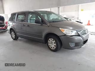 ✅ 2010 Volkswagen Routan S • VIN: 2V4RW4D11AR406513 • Lot: 43133387. Listed on IAAI with 95,856 mi. Free auction sales archive from the USA and detailed vehicle history report at DreamBid. Image 1.