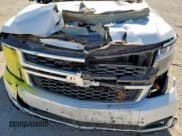 ✅ 2017 Chevrolet Tahoe LT • VIN: 1GNSCBKC3HR340681 • Лот: 66233595. Опубликован ранее на Copart с пробегом Не указан. Бесплатный доступ к архиву аукционных продаж из США и подробный отчёт об истории автомобиля на DreamBid. Изображение 12.