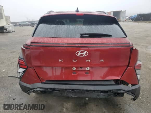 2024 Hyundai Kona SEL with VIN KM8HB3AB2RU174104, listed as a Copart auction lot 43334825 with 8,870 mi miles and Non repairable. Bid and sale history available at DreamBid. Image 6.