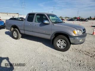 ✅ 2000 Toyota Tundra SR5 • VIN: 5TBRT3417YS044209 • Lot: 85167395. Listed on Copart with 319,501 mi. Free auction sales archive from the USA and detailed vehicle history report at DreamBid. Image 4.