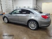 ✅ 2012 Chrysler 200 Limited • VIN: 1C3CCBCG3CN326508 • Лот: 64322205. Опубликован ранее на Copart с пробегом 161 822 миль. Бесплатный доступ к архиву аукционных продаж из США и подробный отчёт об истории автомобиля на DreamBid. Изображение 2.