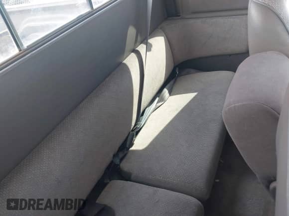 1995 Dodge Dakota с VIN 1B7GL23X4SS283696, выставлен на аукционе IAAI как лот 41915325 с пробегом 305 457 миль миль и . История ставок и продаж доступна на DreamBid. Изображение 8.