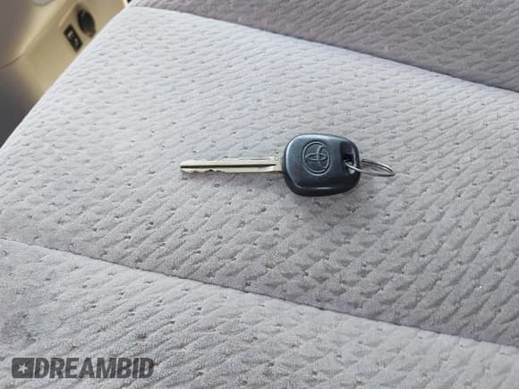 ✅ 2014 Toyota Sienna LE AAS • VIN: 5TDKK3DC0ES525623 • Lot: 42823834. Listed on IAAI with 211,670 mi. Free auction sales archive from the USA and detailed vehicle history report at DreamBid. Image 11.