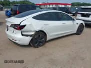 ✅ 2020 Tesla Model 3 Long Range • VIN: 5YJ3E1EB4LF637770 • Lot: 42424119. Wystawiony na IAAI z przebiegiem 67 112 mil. Bezpłatny archiwum sprzedaży aukcyjnych z USA i szczegółowy raport historii pojazdu na DreamBid. Zdjęcie 4.