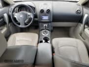 ✅ 2013 Nissan Rogue S • VIN: JN8AS5MV4DW103799 • Lot: 70059275. Wystawiony na Copart z przebiegiem 140 566 mil. Bezpłatny archiwum sprzedaży aukcyjnych z USA i szczegółowy raport historii pojazdu na DreamBid. Zdjęcie 8.