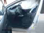 2021 Toyota Prius Limited z VIN JTDKAMFP9M3187986, wystawiony jako IAAI lot #43398563 z przebiegiem 38 772 mil mil oraz . Historia ofert i sprzedaży dostępna na DreamBid. Obrazek 5.