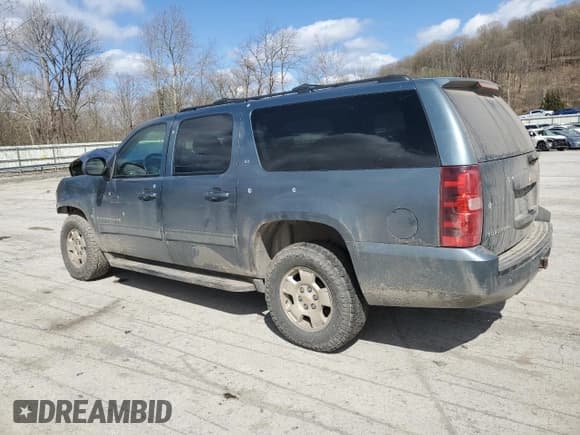 ✅ 2009 Chevrolet Suburban 1LT • VIN: 1GNFK26329R257985 • Lot: 52309645. Wystawiony na Copart z przebiegiem 212 258 mil. Bezpłatny archiwum sprzedaży aukcyjnych z USA i szczegółowy raport historii pojazdu na DreamBid. Zdjęcie 2.
