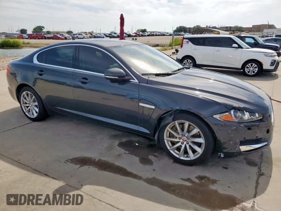 ✅ 2014 Jaguar XF T • VIN: SAJWA0ES5EPU09113 • Lot: 56581565. Wystawiony na Copart z przebiegiem 85 992 mil. Bezpłatny archiwum sprzedaży aukcyjnych z USA i szczegółowy raport historii pojazdu na DreamBid. Zdjęcie 4.