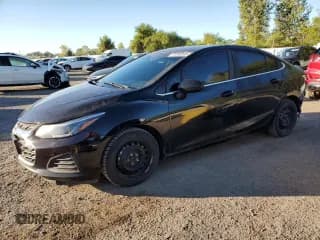 ✅ 2019 Chevrolet Cruze LT • VIN: 1G1BE5SM6K7124204 • Lot: 81390305. Listed on Copart with 165,804 mi. Free auction sales archive from the USA and detailed vehicle history report at DreamBid. Image 1.