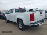 ✅ 2019 Chevrolet Colorado 2WD Work Truck • VIN: 1GCHSBEAXK1175704 • Lot: 43322181. Wystawiony na IAAI z przebiegiem 223 562 mil. Bezpłatny archiwum sprzedaży aukcyjnych z USA i szczegółowy raport historii pojazdu na DreamBid. Zdjęcie 3.