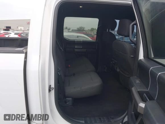 ✅ 2018 Ford F-150 Lariat • VIN: 1FTEW1EGXJKE84930 • Лот: 43440691. Опубликован ранее на IAAI с пробегом 77 665 миль. Бесплатный доступ к архиву аукционных продаж из США и подробный отчёт об истории автомобиля на DreamBid. Изображение 8.