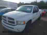 2002 Dodge 1500 ST z VIN 1D3HA18Z02J210613, wystawiony jako IAAI lot #41607497 z przebiegiem 196 935 mil mil oraz . Historia ofert i sprzedaży dostępna na DreamBid. Obrazek 2.