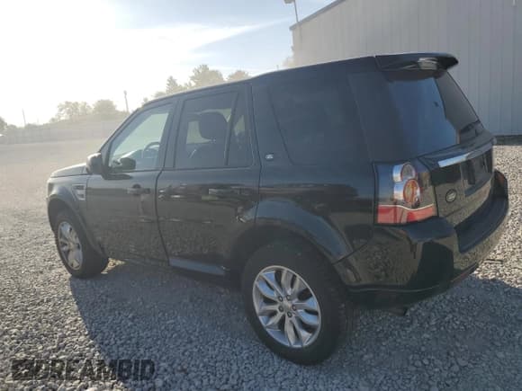 ✅ 2014 Land Rover LR2 • VIN: SALFR2BG1EH406179 • Лот: 82211535. Опубликован ранее на Copart с пробегом 189 981 миль. Бесплатный доступ к архиву аукционных продаж из США и подробный отчёт об истории автомобиля на DreamBid. Изображение 2.