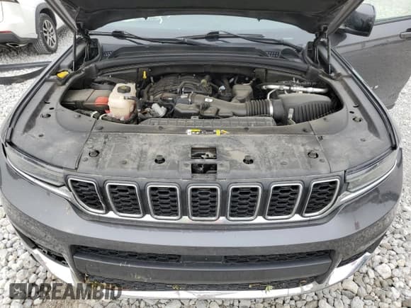 ✅ 2022 Jeep Grand Cherokee Laredo • VIN: 1C4RJKAG7N8618940 • Lot: 61031875. Wystawiony na Copart z przebiegiem 44 231 mil. Bezpłatny archiwum sprzedaży aukcyjnych z USA i szczegółowy raport historii pojazdu na DreamBid. Zdjęcie 12.