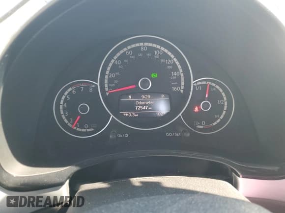 ✅ 2015 Volkswagen Beetle Fleet Edition • VIN: 3VWF17AT4FM600788 • Lot: 63053865. Listed on Copart with 72,547 mi. Free auction sales archive from the USA and detailed vehicle history report at DreamBid. Image 9.