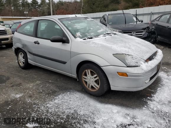 ✅ 2003 Ford Focus ZX3 • VIN: 3FAFP31Z63R144926 • Lot: 85785494. Listed on Copart with 115,830 mi. Free auction sales archive from the USA and detailed vehicle history report at DreamBid. Image 4.