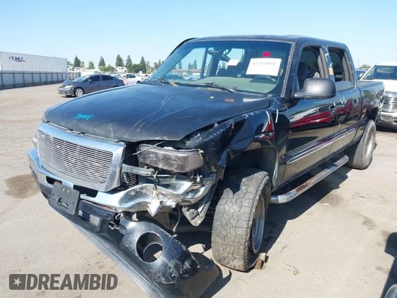 ✅ 2007 GMC Sierra 1500 SLE1 • VIN: 2GTEC13Z171122197 • Лот: 43264061. Опубликован ранее на IAAI с пробегом Не указан. Бесплатный доступ к архиву аукционных продаж из США и подробный отчёт об истории автомобиля на DreamBid. Изображение 2.
