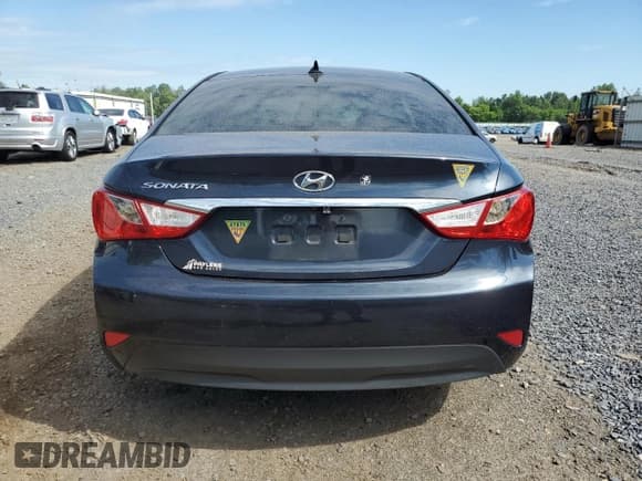 ✅ 2014 Hyundai Sonata GLS • VIN: 5NPEB4AC2EH853851 • Lot: 57063674. Listed on Copart with 101,597 mi. Free auction sales archive from the USA and detailed vehicle history report at DreamBid. Image 6.