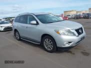 ✅ 2014 Nissan Pathfinder SL • VIN: 5N1AR2MN9EC710219 • Lot: 42664949. Listed on IAAI with 35,815 mi. Free auction sales archive from the USA and detailed vehicle history report at DreamBid. Image 1.