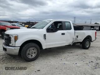 ✅ 2019 Ford F-250 XL • VIN: 1FT7X2A6XKED79250 • Lot: 48301735. Listed on Copart with 235,514 mi. Free auction sales archive from the USA and detailed vehicle history report at DreamBid. Image 1.