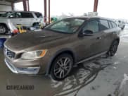 ✅ 2015 Volvo V60 T5 Platinum • VIN: YV4612HM8F1000323 • Лот: 70030925. Опубликован ранее на Copart с пробегом Не указан. Бесплатный доступ к архиву аукционных продаж из США и подробный отчёт об истории автомобиля на DreamBid. Изображение 1.
